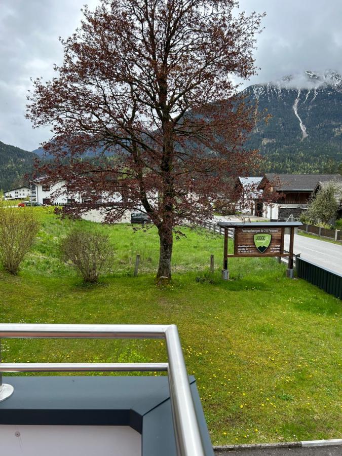 Ferienwohnungen Lodge-B Weissenbach am Lech Buitenkant foto